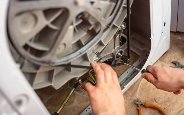 не крутится ремень в стиральной машине не крутится ремень в стиральной машине